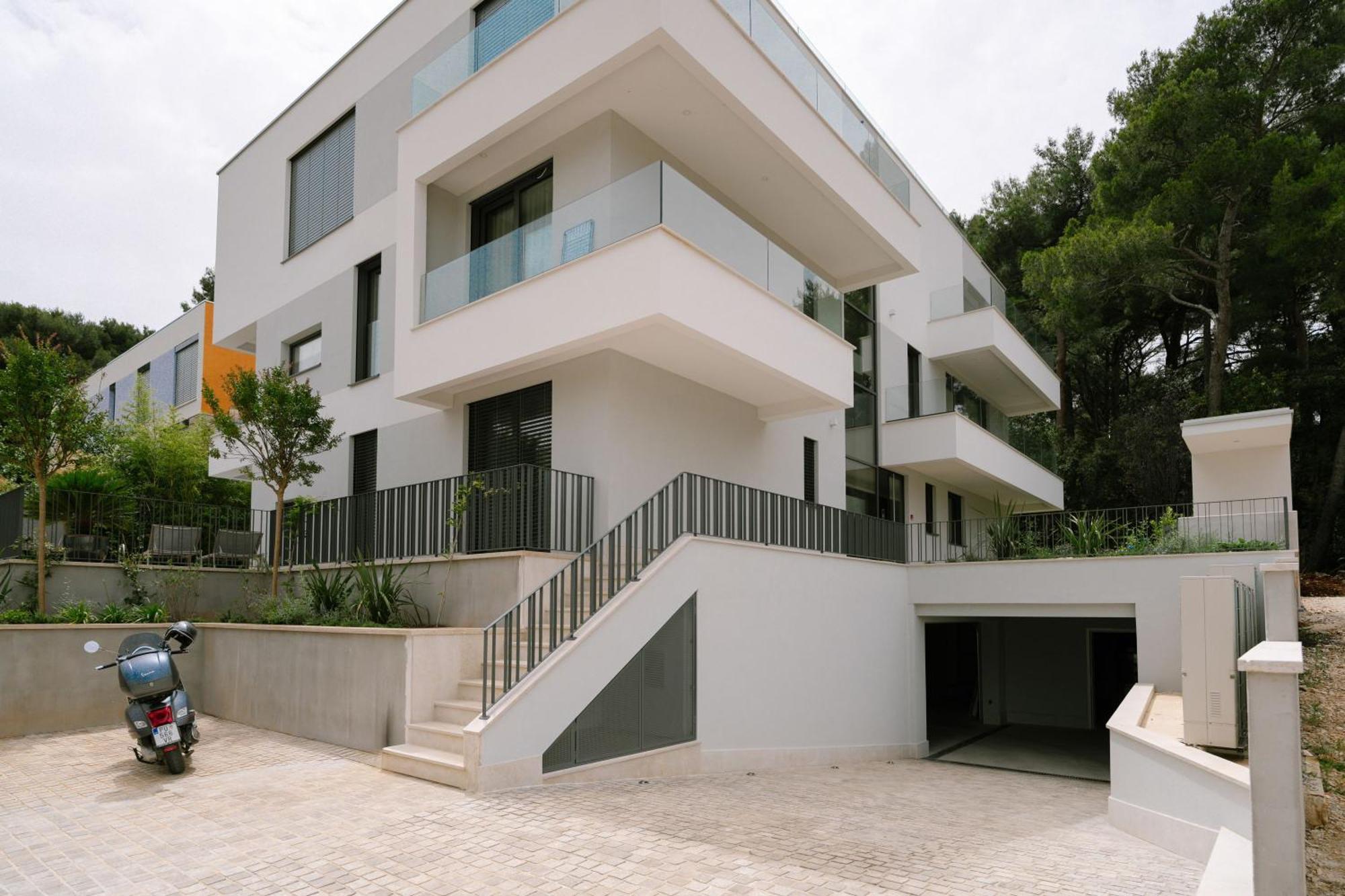 The Q Bliss - Your New 4-Star Hideaway With A Garage روفينج المظهر الخارجي الصورة